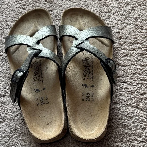 Birkenstock Birkis Metallic Bronze Crossover Straps. Snakeskin look. Size 38 - Picture 3 of 14